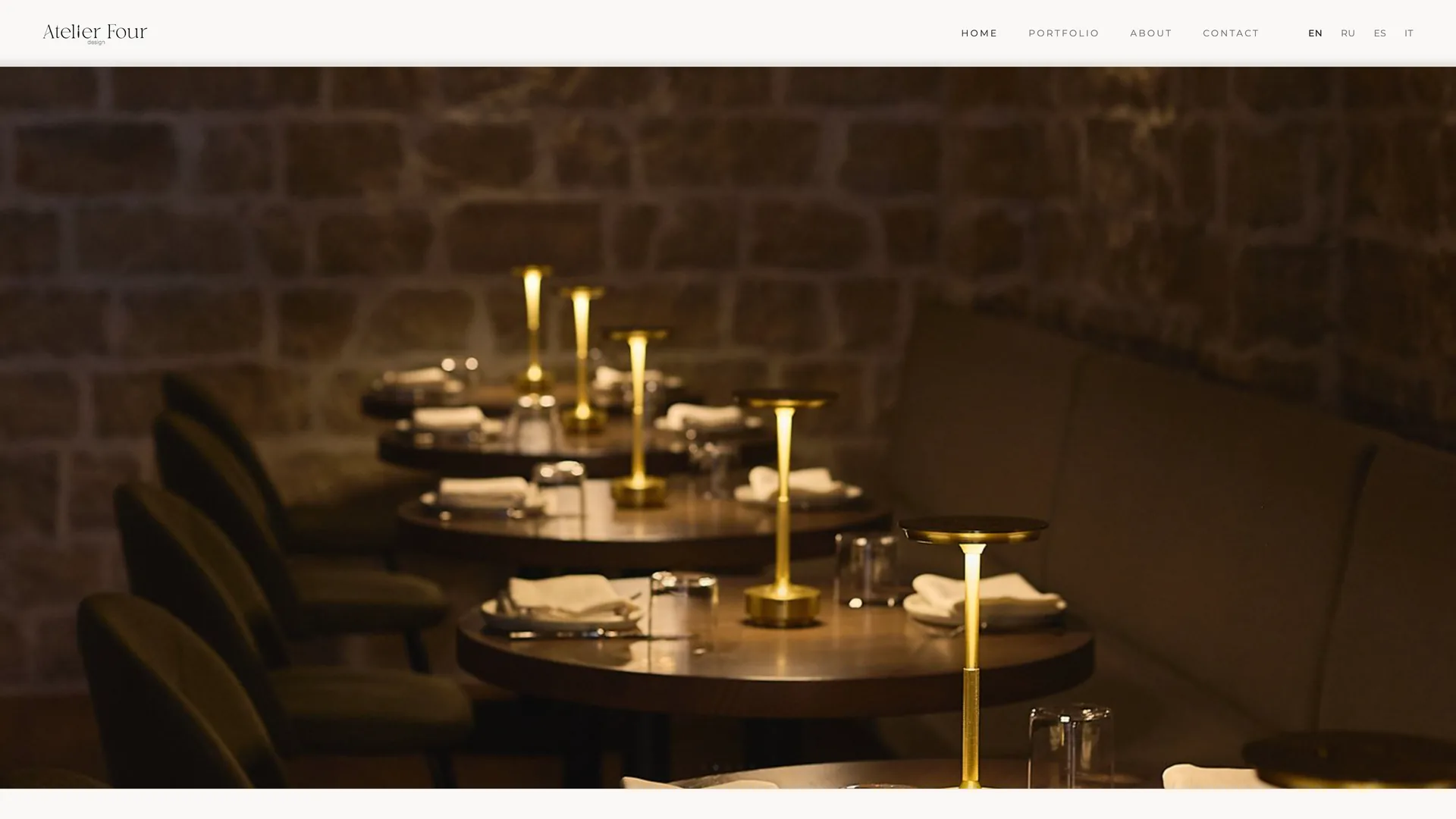 Site-ul studioului de design interior Atelier Four